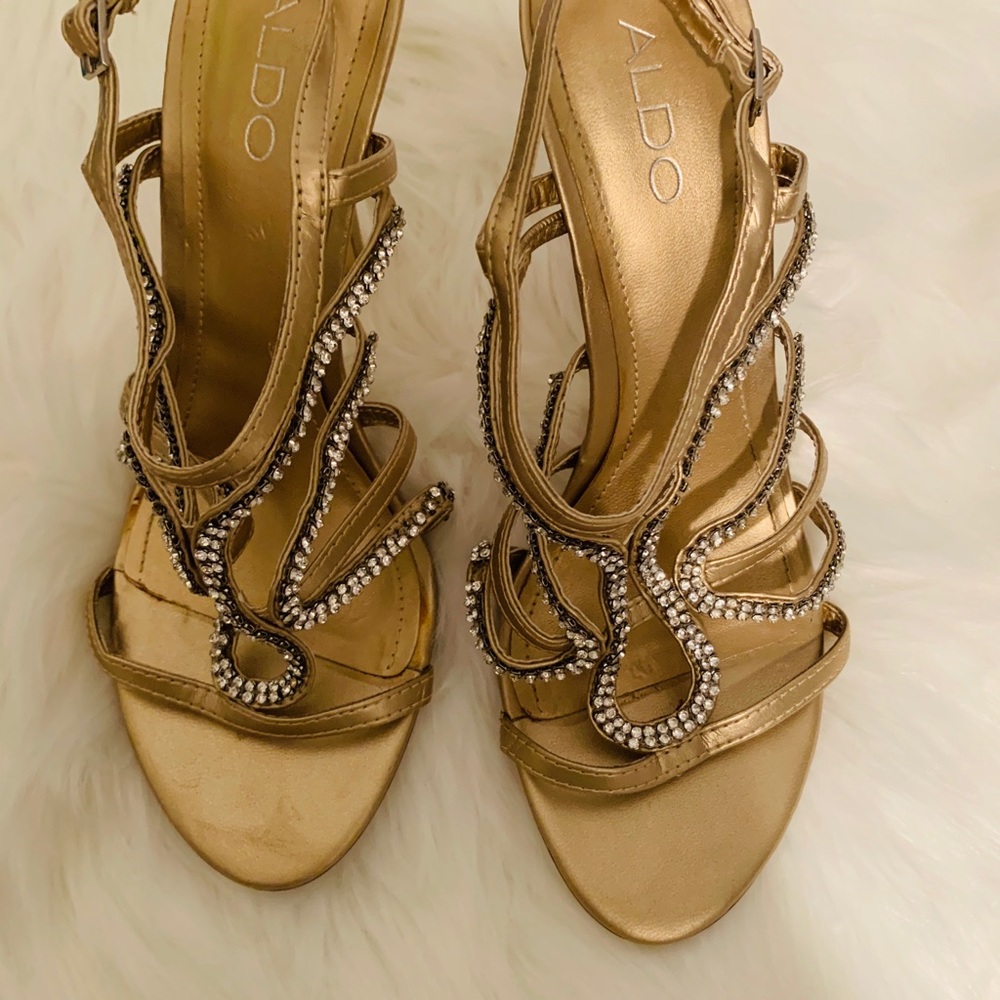 Aldo Heel - Picture 6 of 14